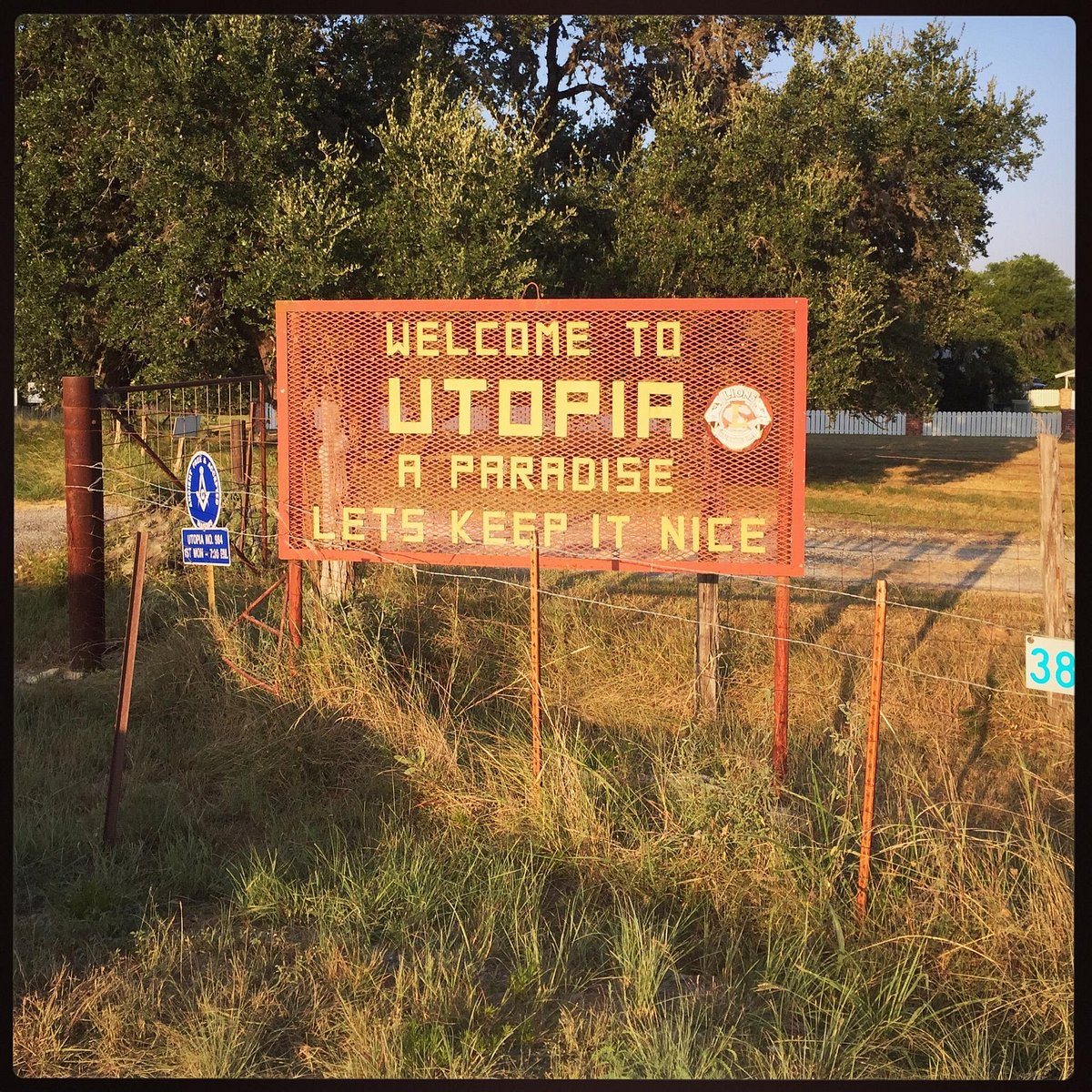 Welcome to Utopia sign in Utopia, Texas